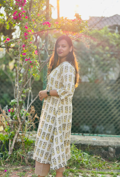 VASANTI KURTA SET