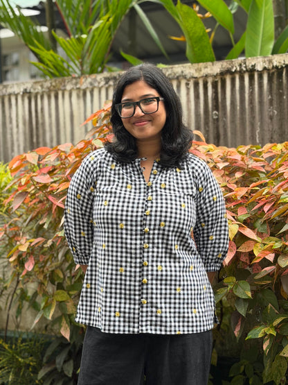 GINGHAM SHORT TOP